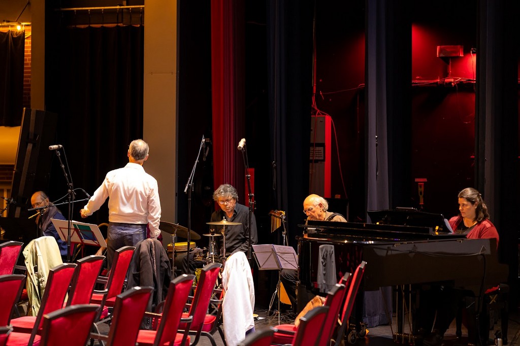 musici voor aanvang optreden